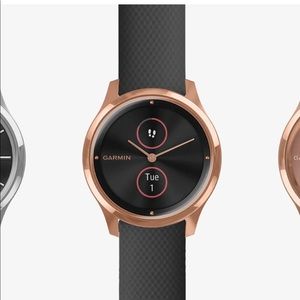 Garmin Vivomove Luxe Hybrid Smartwatch